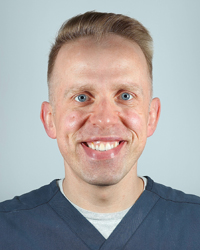 Dr. Ross Saunderson